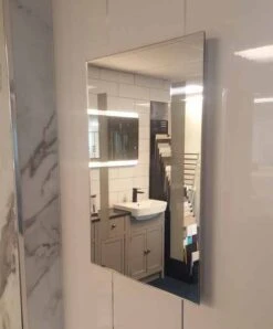 Thornton Illuminated Bathroom Mirror - Battery Powered - 600 X 400 - Croydex -Burlington Bath Shop 20190227 111712