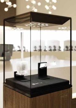 S8 Swarovski - Open Toilet Roll Holder - Chrome - Origins Living -Burlington Bath Shop S8 swarovski lifestyle3 5